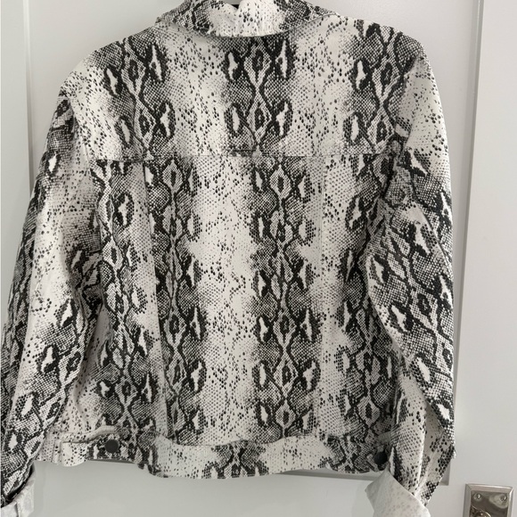D. Jeans Black and White Jean Jacket with Snakeskin Print - Picture 2 of 3